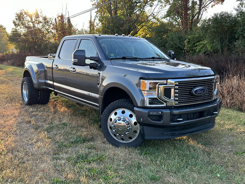 22" Mirror Polished Aluminum Wheels w/ Adapter Kit and Chrome Caps (Ford F350 DRW 2005-Present)