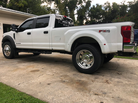 22.5 Aluminum Mirror Polished Ford F450/F550 Wheel Kit (10x225)